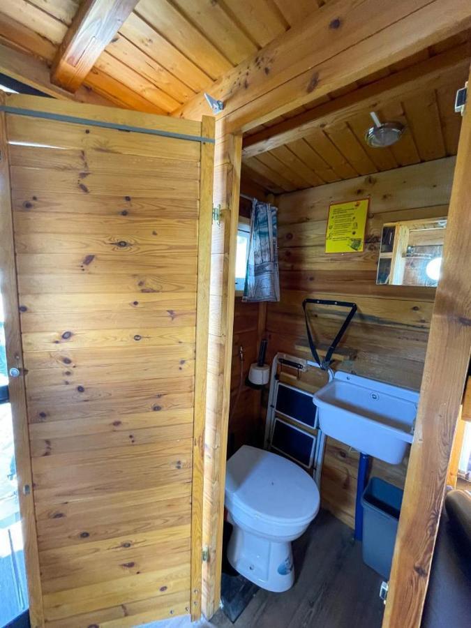Ausflugsrestaurant & Pension Aalbude & Hausflossvermietung 15 Ps Am Kummerower See-Verchen Dargun Kültér fotó